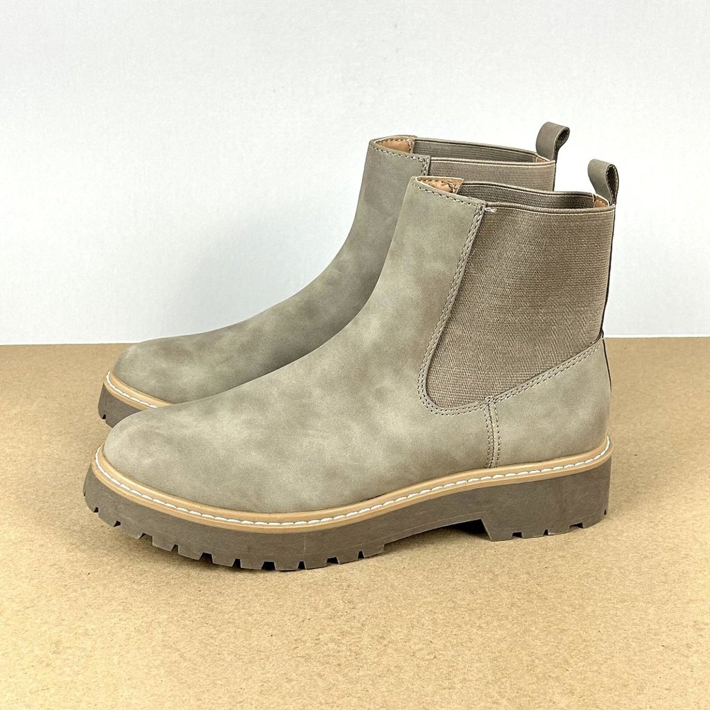 DV Dolce Vita Lobera Faux Leather Chelsea Pull On Boots Womens Size 9 Taupe